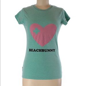 BEACH BUNNY TOP SIZE MEDIUM😋